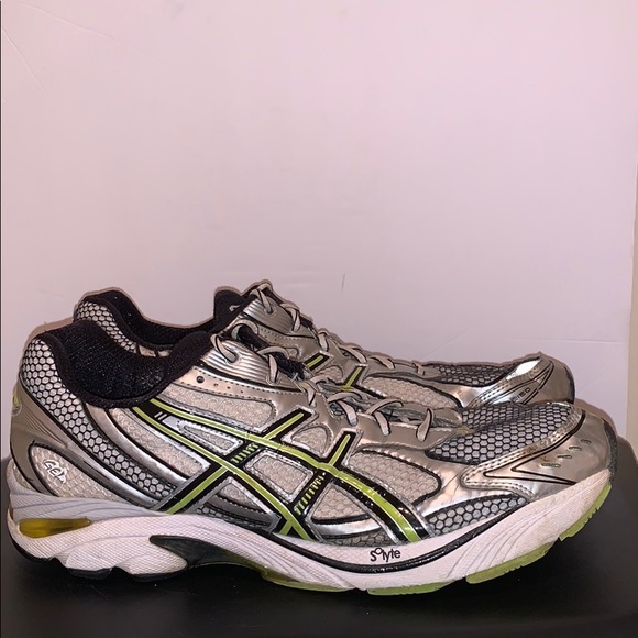 asics duomax solyte